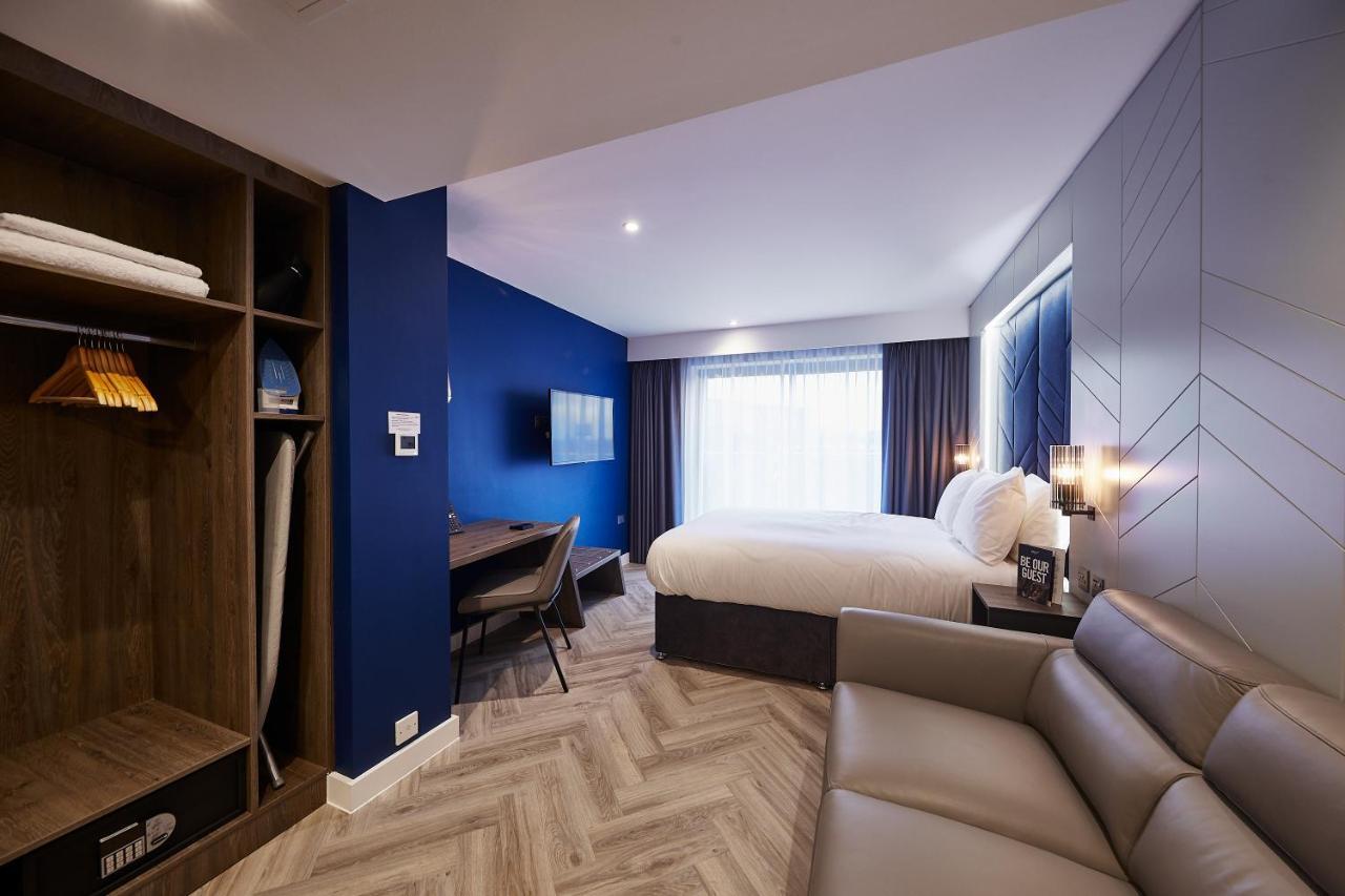 Roomzzz 4*