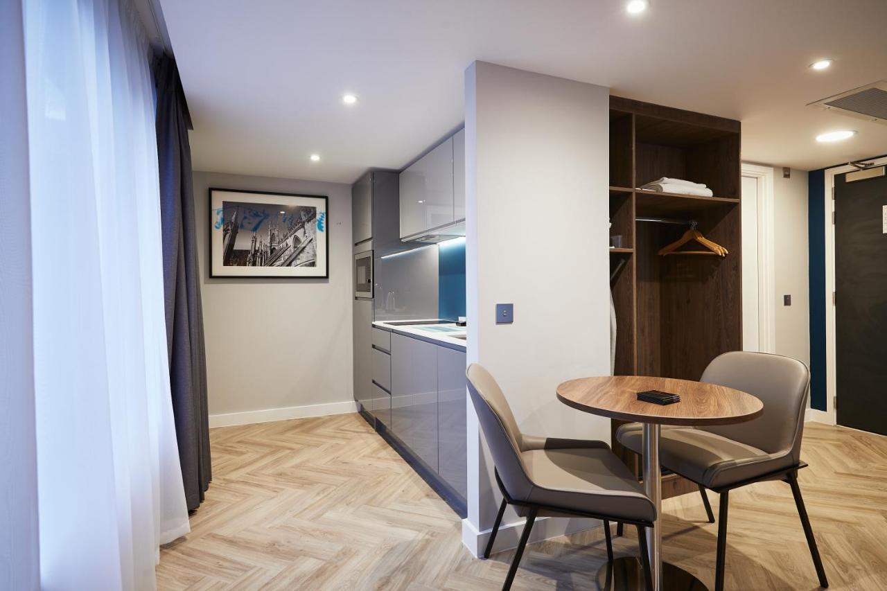Aparthotel Roomzzz